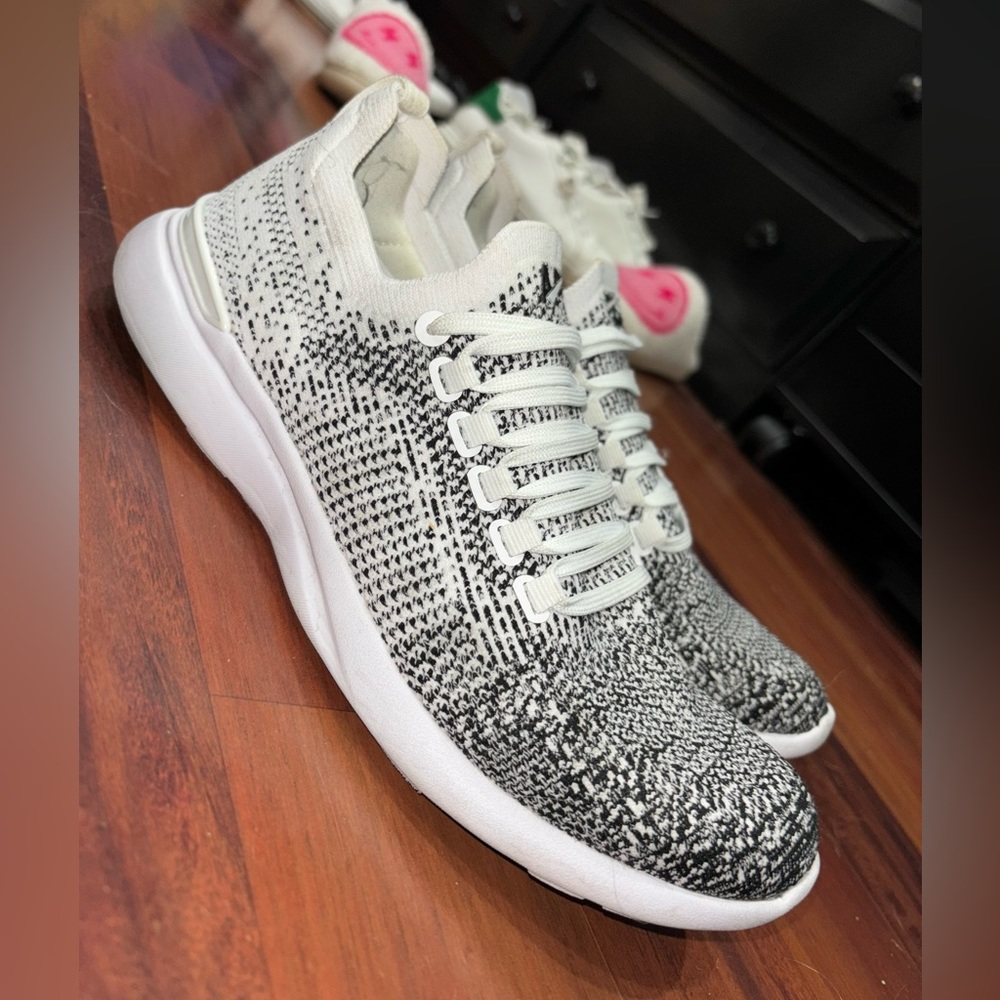 APL’s size 9